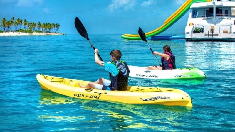 kayaking in Bahamas 