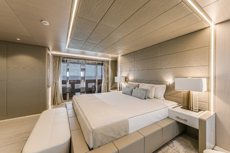 EIV yacht VIP cabin