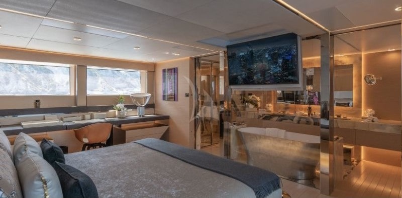 LEL yacht master stateroom