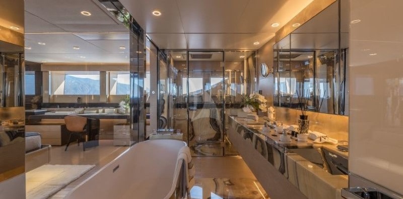 LEL yacht master bathroom
